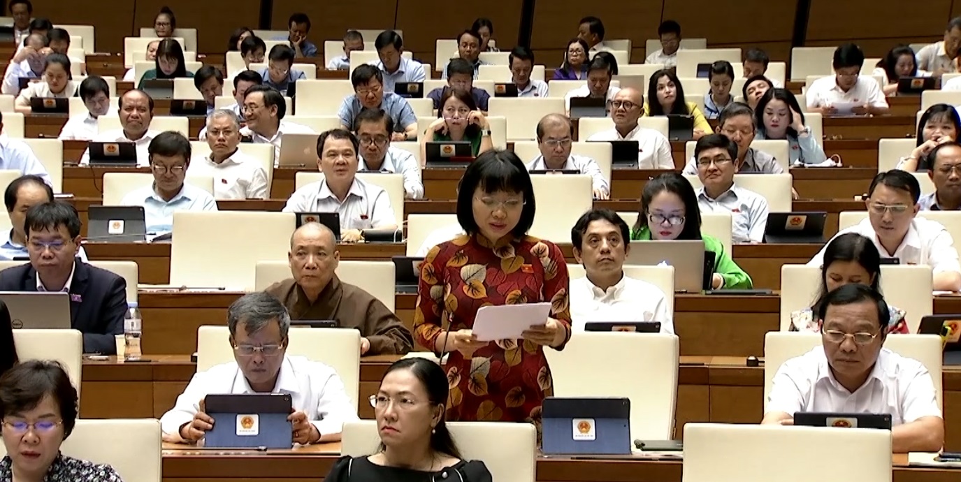 Đại biểu Quốc hội tỉnh Hải Dương tham gia nhiều ý kiến xây dựng luật
